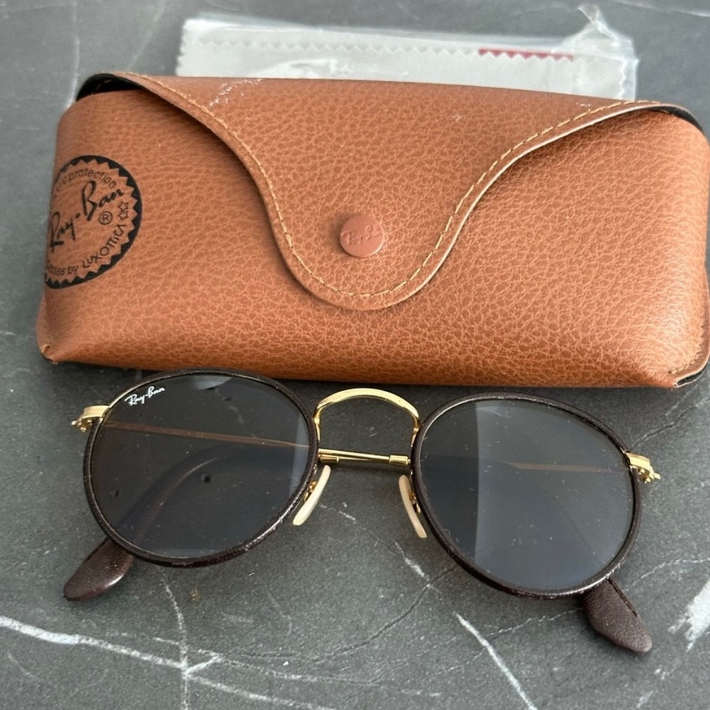 Ray-Ban Gold Frame Sunglasses with Brown Case